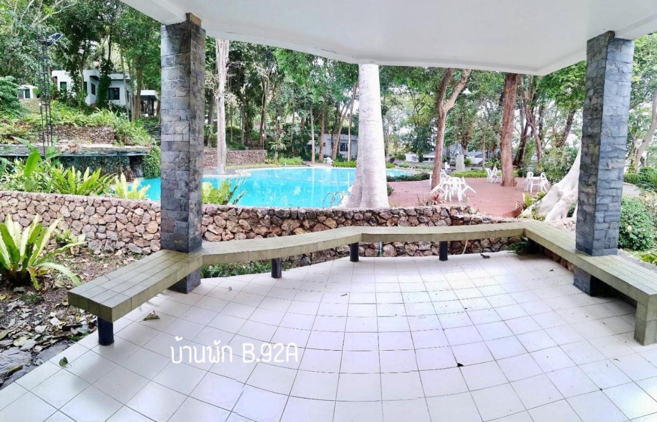 Baan Rug Nam Sai Villa Klaeng Exterior photo